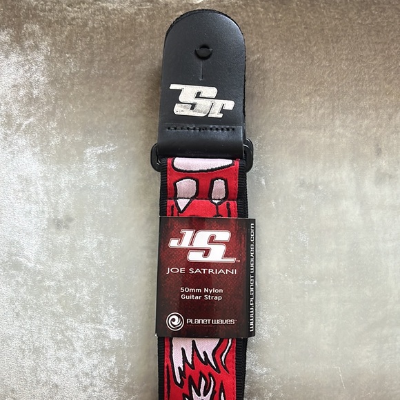 Joe Santriani designed guitar strap. 50mm. Ideal for guitar/bass guitar. - Picture 2 of 6